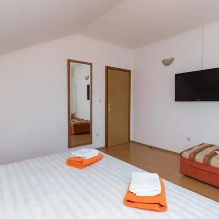 Memuni - Comfort One Bedroom With Balcony And Sea View Veliki Ston