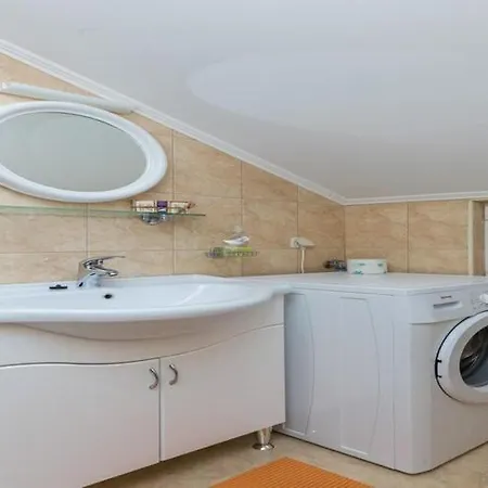 Comfort One Bedroom With Balcony And Sea View Veliki